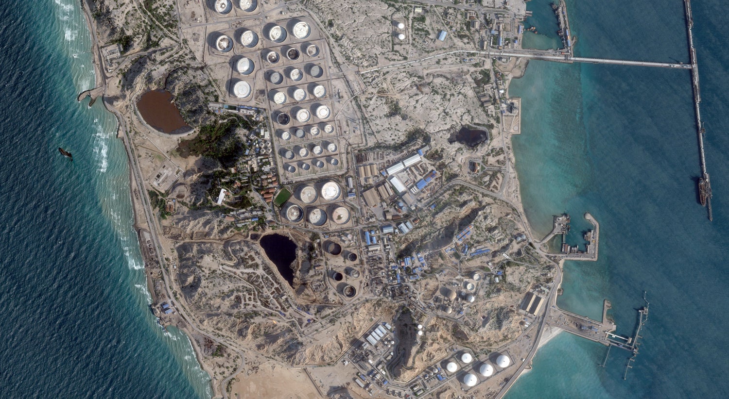 "Tomar o petróleo no Irão". Trump volta a admitir ocupar a Ilha de Kharg