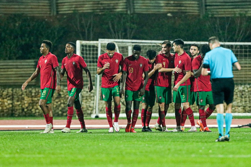 Europeu Sub-21: Portugal prepara duelo com Inglaterra com grupo