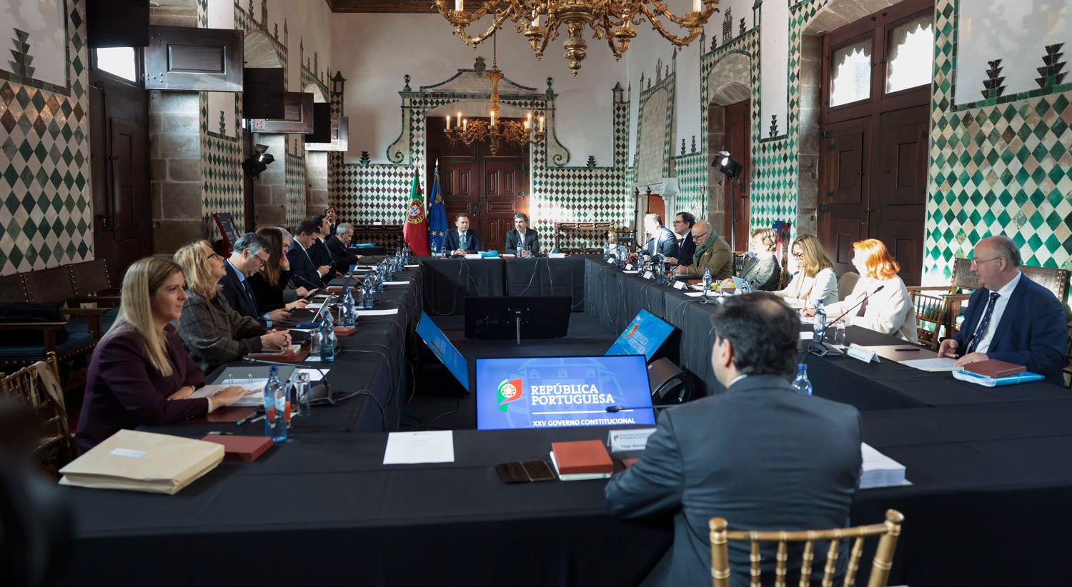 €920 in 2026. Minimum wage increase approved in Concertation