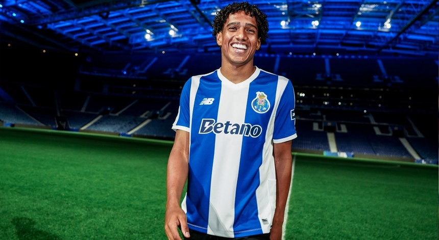 Imagem de Souza reforça o FC Porto por empréstimo do Tottenham