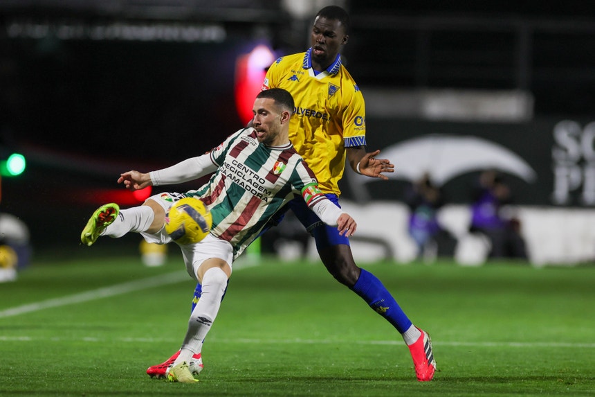 Imagem de Saída de Kikas agrava baixas do Estrela da Amadora na visita ao Benfica