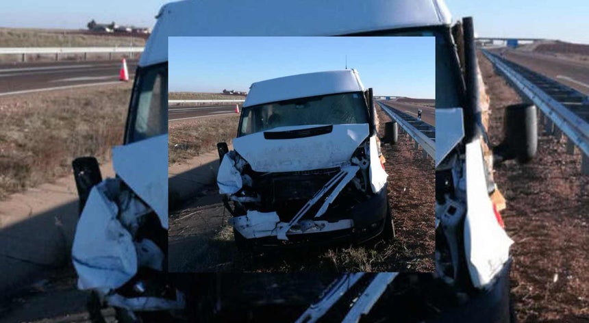 Um morto e sete feridos em acidente com camioneta portuguesa em Salamanca