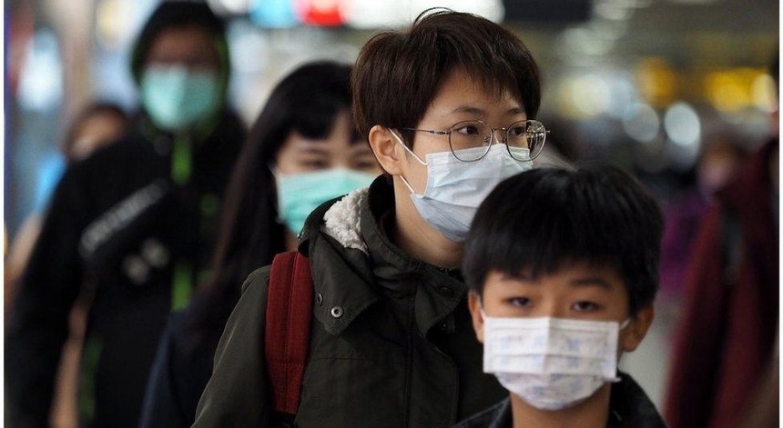 Os chineses procuram minimizar os efeitos dos novos surtos do novo coronavírus
