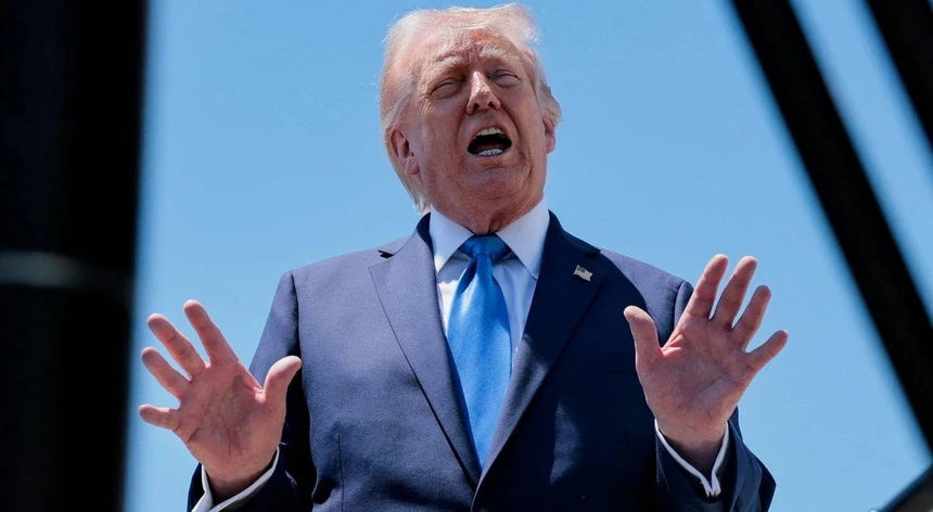 Imagem de Supremo americano mantém votos por correspondência recebidos após dia de eleições