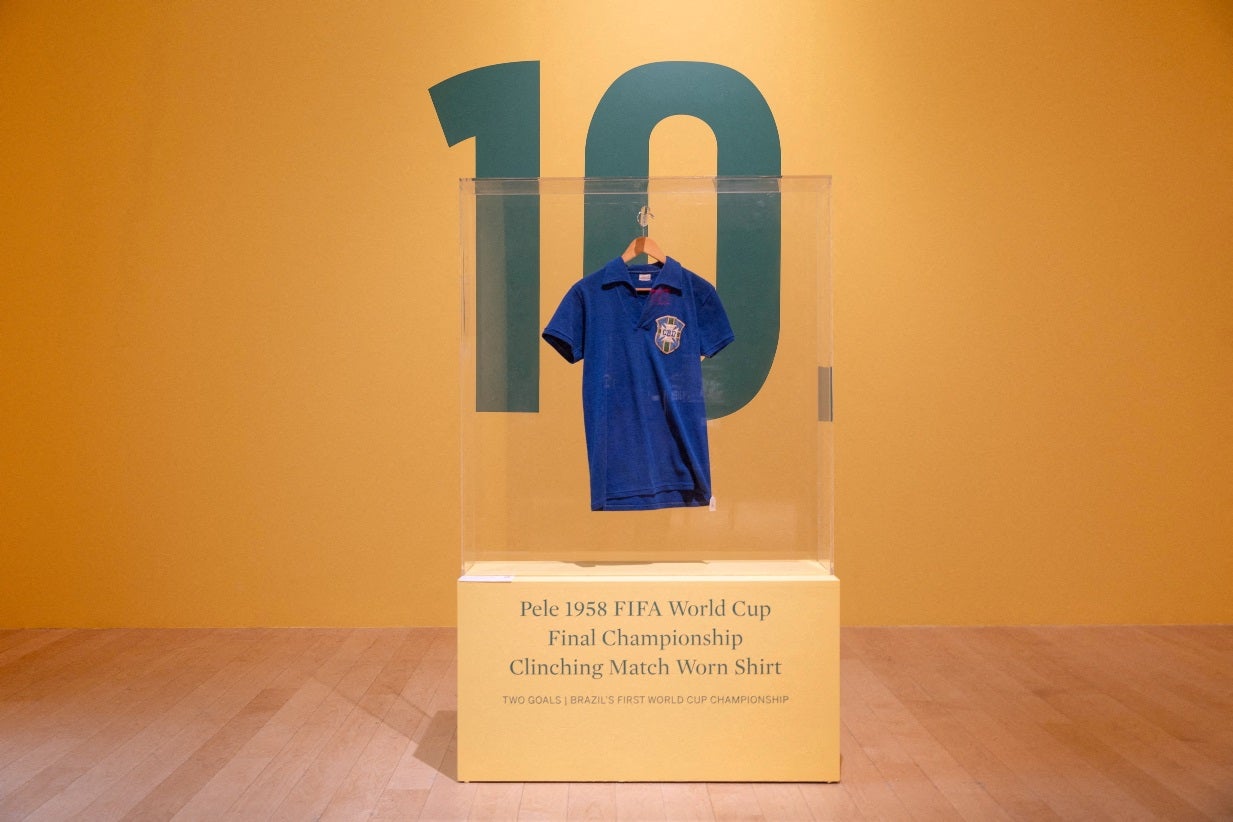 Camisola de Pel� na final do Mundial1958 vendida por 4,9 milh�es de d�lares