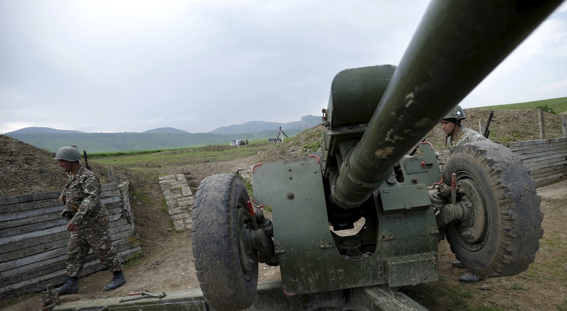  Artilharia arm&eacute;nia | Reuters 