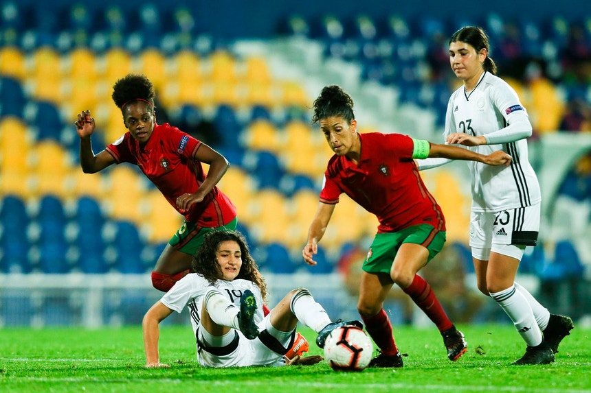 Portugal vence Chipre no apuramento para o Europeu feminino