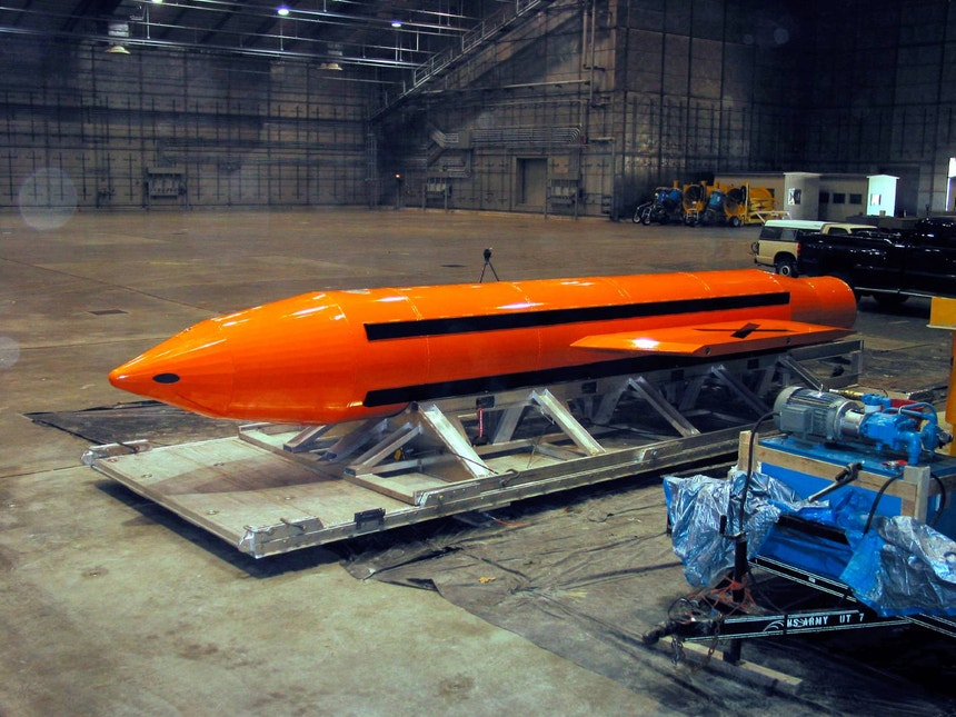 GBU-43/B MOAB. EUA ponderam usar "a mãe de todas as bombas" contra o Irão