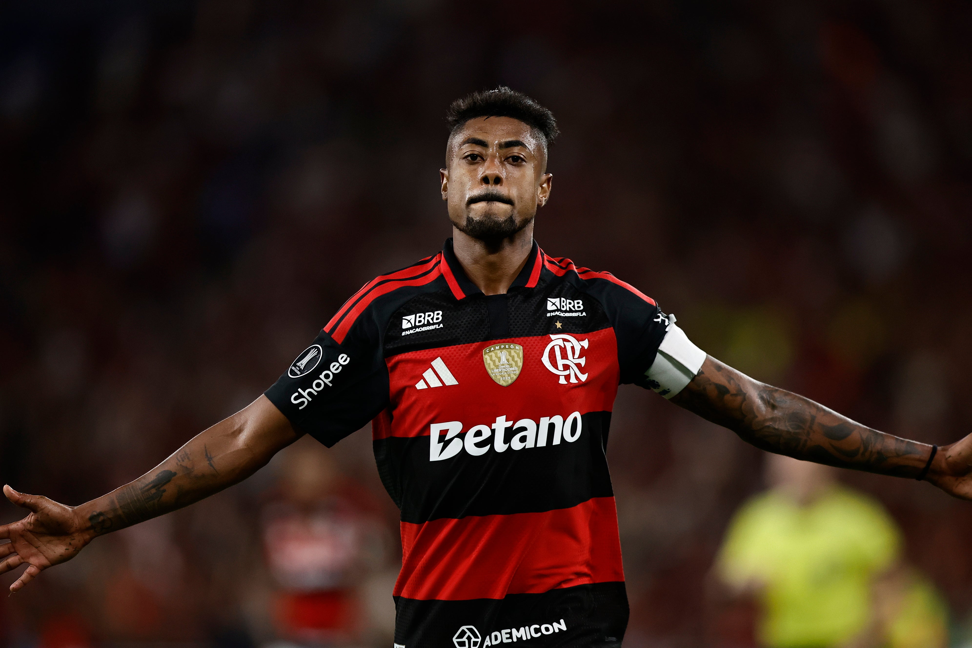 Flamengo `passeou` na Libertadores, Grêmio obrigado a play-off na Sul-americana