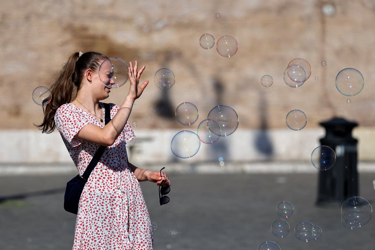 Roma sob calor intenso com alerta vermelho