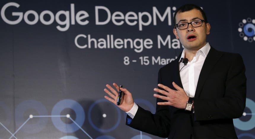 O CEO da Deep Mind, Demis Hassabis, no último confronto com um jogador humano. Foto: Kim Hon-Jin - Reuters O CEO da Deep Mind, Demis Hassabis, no último confronto com um jogador humano. Foto: Kim Hon-Jin - Reuters