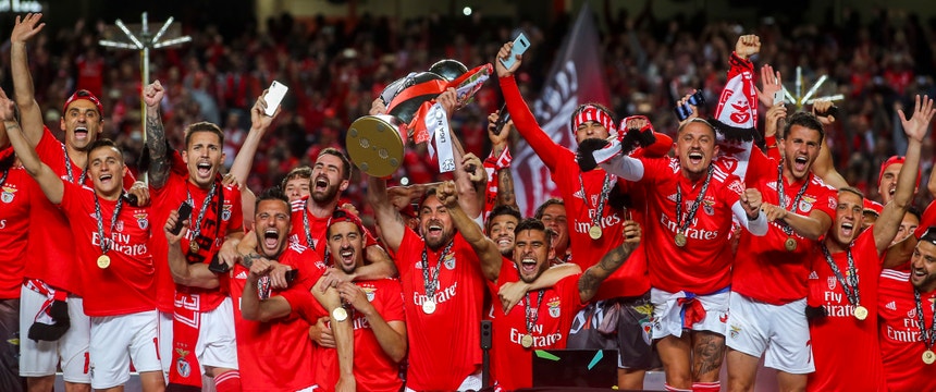 Benfica pode ser campeão este domingo? As contas da Liga a três