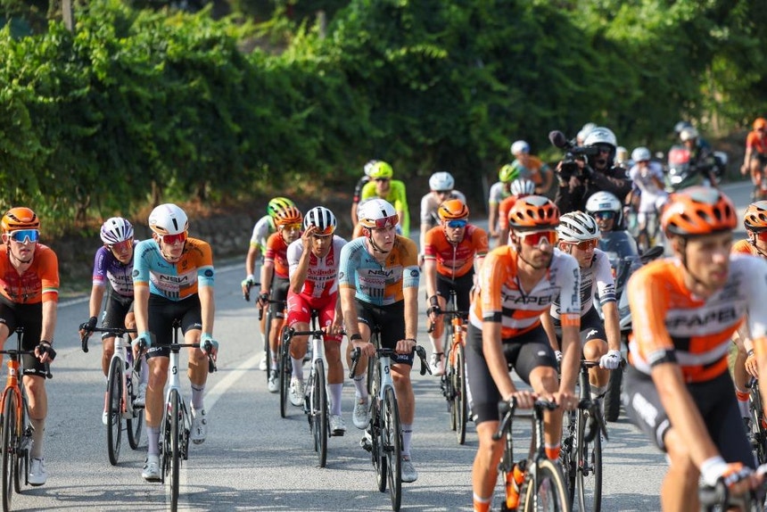 Imagem de Acidente mortal na Volta. Ciclista da NSN atropelado por carro em contramão