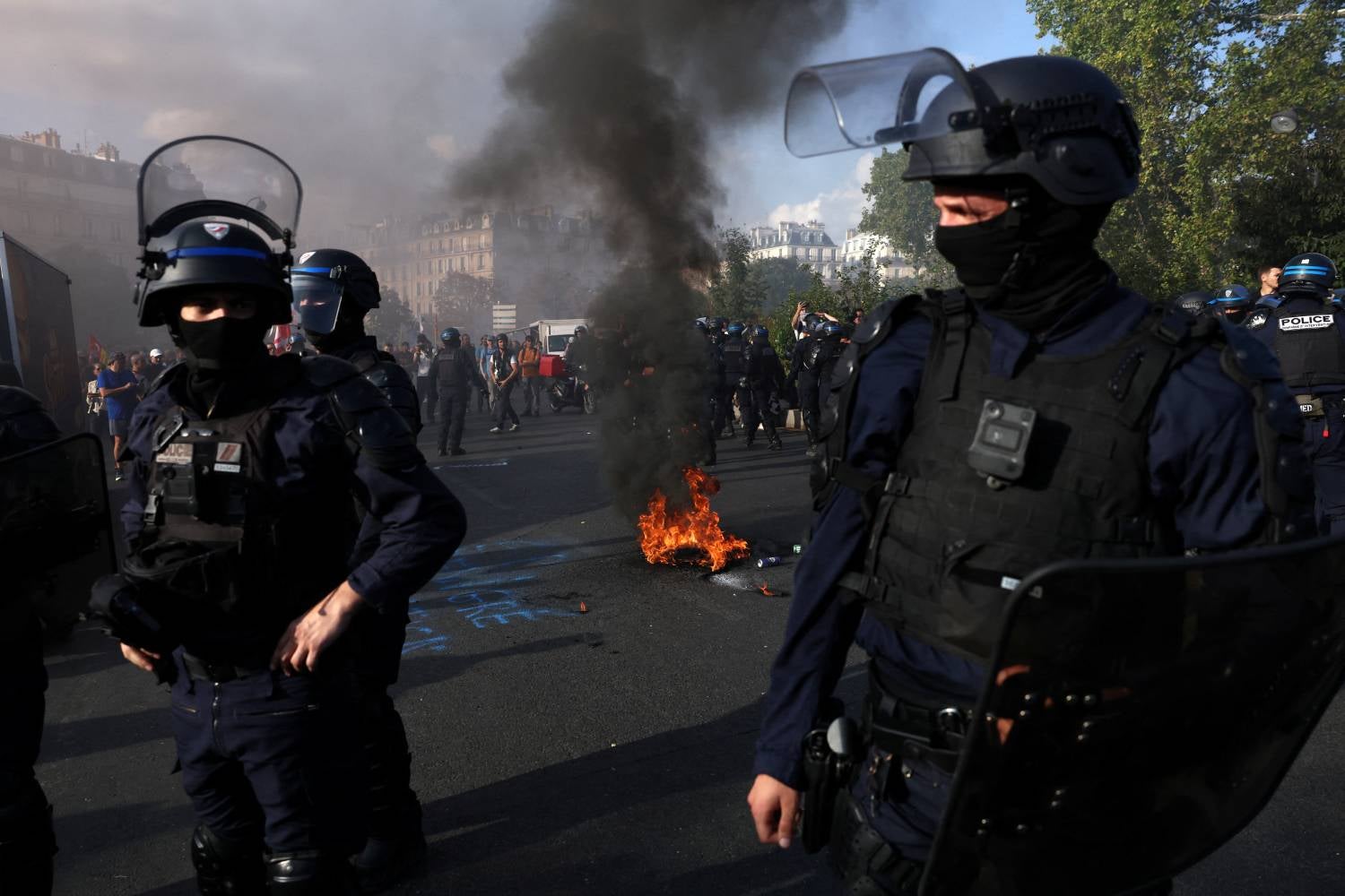 Centenas de detidos durante protestos estudantis em França
