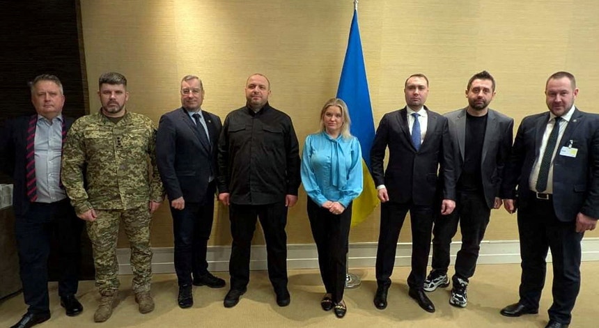 Imagem de Ucrânia. Segundo dia de negociações termina com avanços militares e impasse territorial