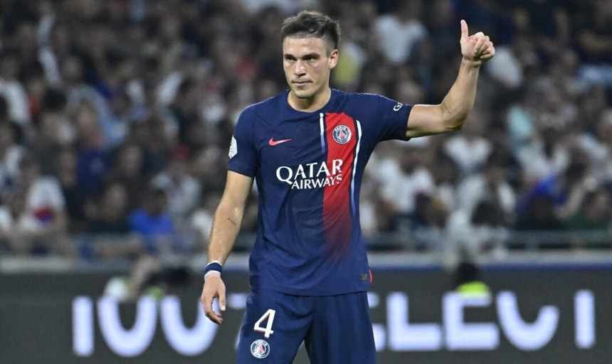 Ugarte troca o PSG pelos "red devils"
