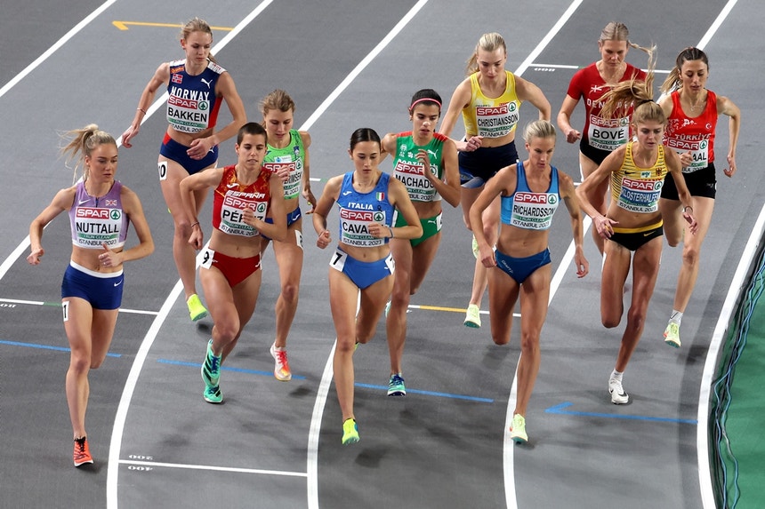 Mariana Machado (ao centro na imagem), tetracampeã nacional, é a grande figura da lista
