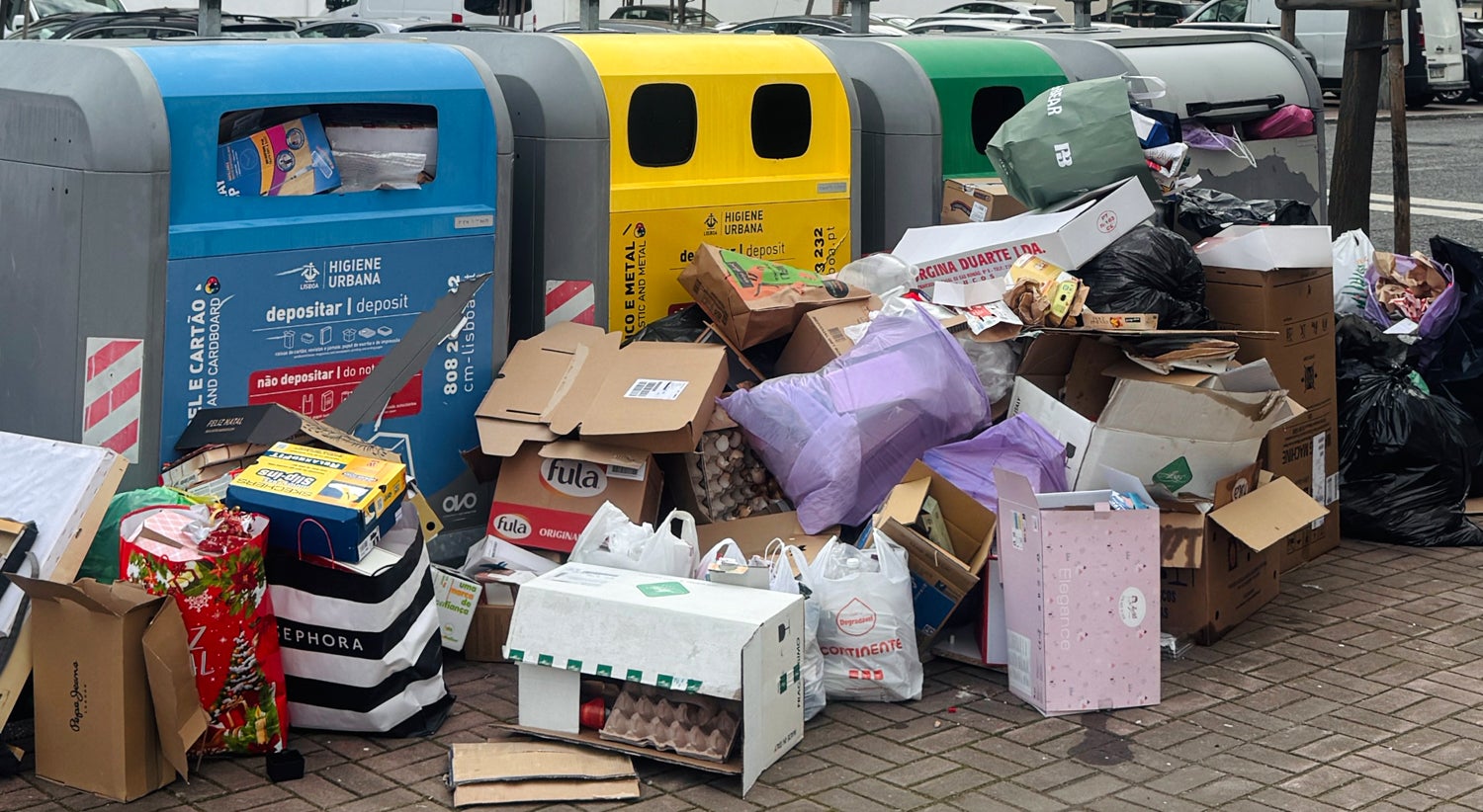 Natal é sinónimo de consumo e de mais lixo