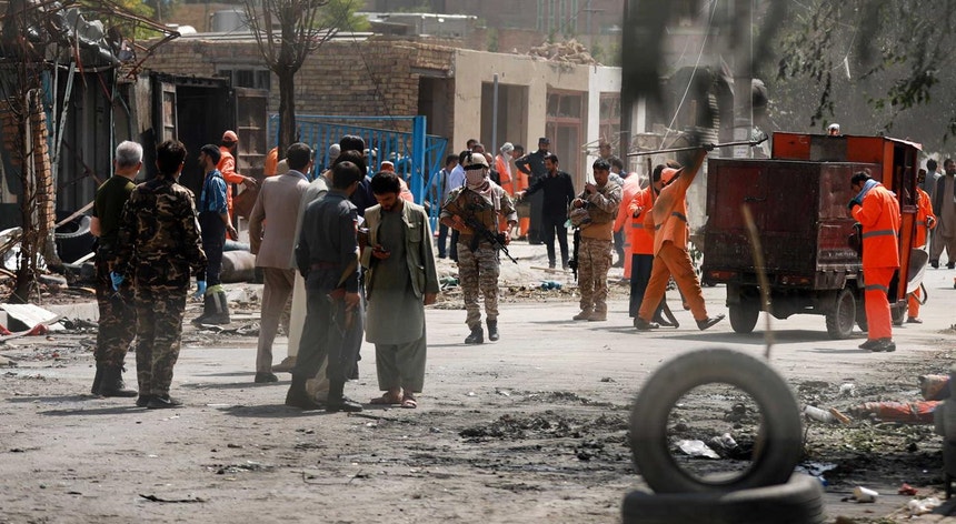 Dois mortos em atentado à bomba na capital do Afeganistão