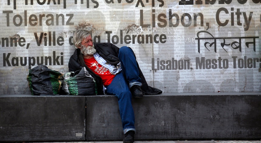 A pobreza em Portugal motivou a entrega de uma carta aberta ao Presidente da República
