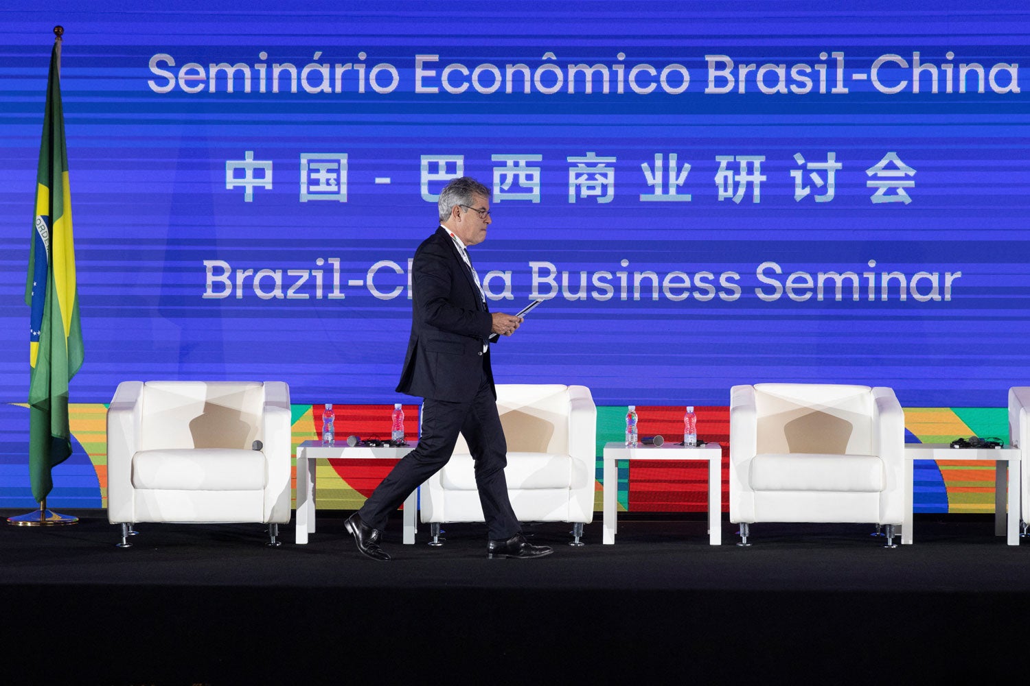 China and Brazil abandon the dollar in bilateral transactions and adopt the yuan and the real