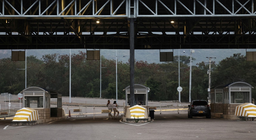 Imagem de Colômbia denuncia bombardeamento no seu território pelo Equador que Quito nega