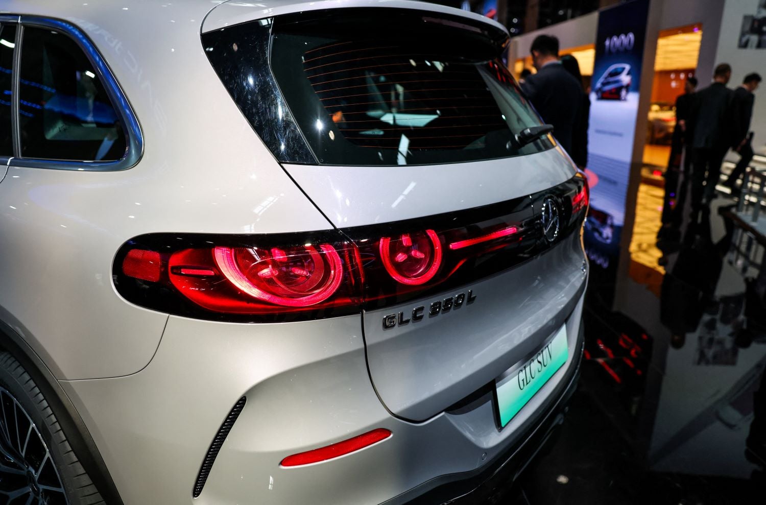 Donald Trump threatens 25 percent tariff on EU cars