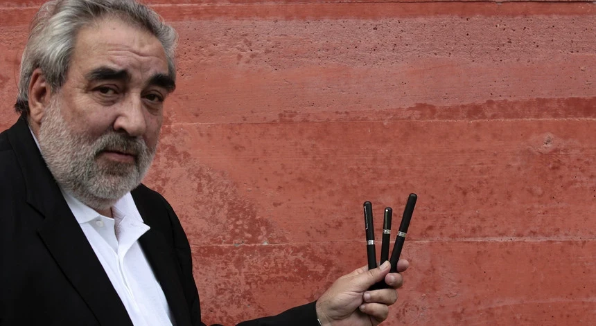 Souto de Moura distinguido com medalha de ouro de União Internacional dos Arquitetos