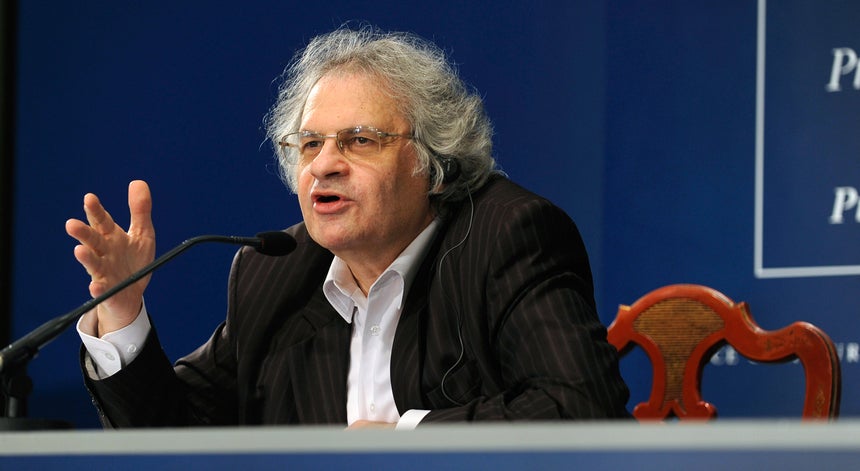 Escritor Amin Maalouf vence Prémio Calouste Gulbenkian 2019