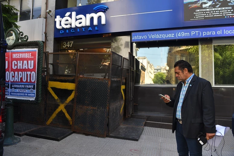 Agência de notícias oficial Télam fecha na Argentina
