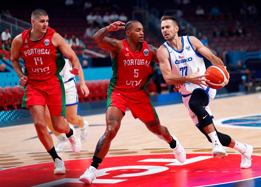 Imagem de Diogo Ventura confiante para o arranque da corrida ao Mundial de basquetebol