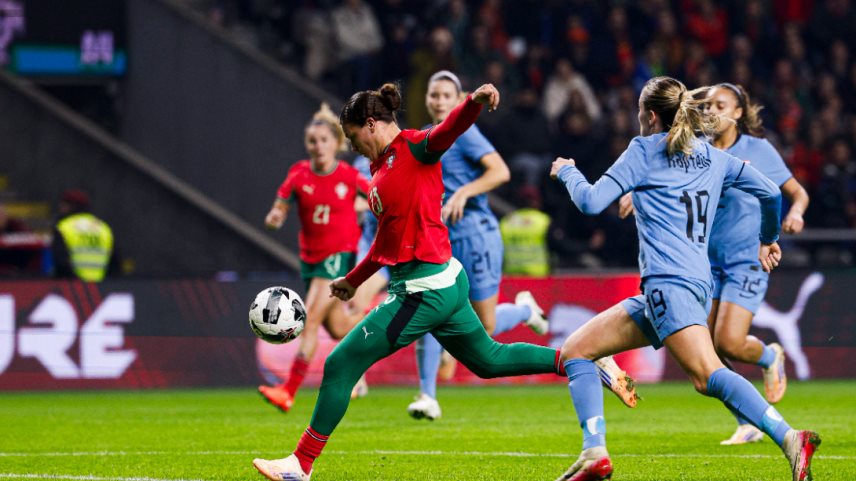 Países Baixos vencem seleção portuguesa feminina em jogo particular