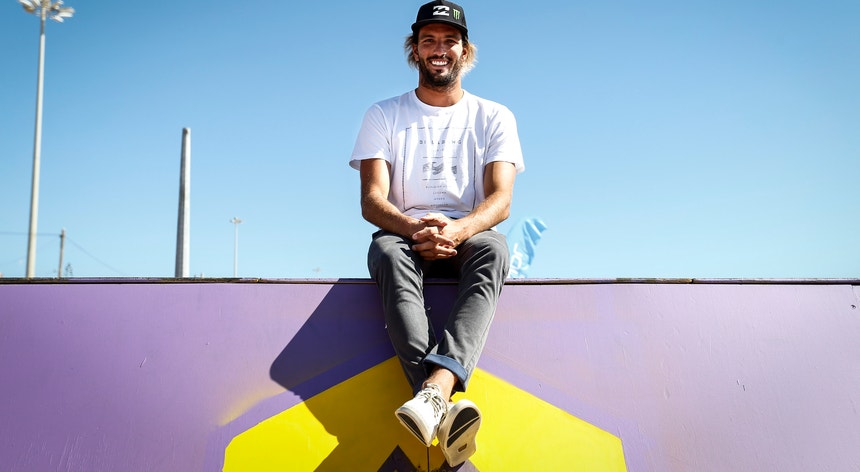 Frederico Morais espera uma vaga para entrar no circuito mundial de surf em 2019

