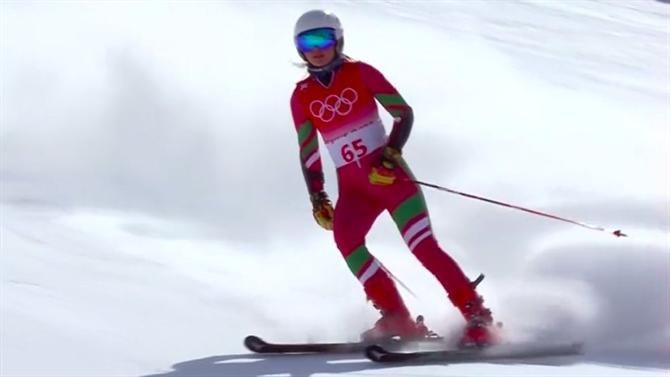 Imagem relacionada com a notícia: Vanina Oliveira não foi feliz na prova de slalom
