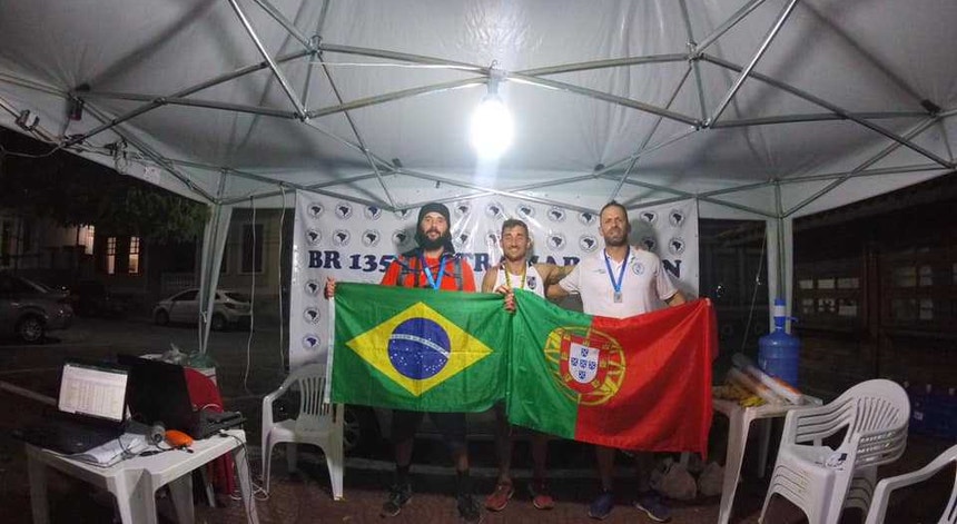 Vítor Rodrigues com o vencedor da prova o brasileiro Flávio Vieira
