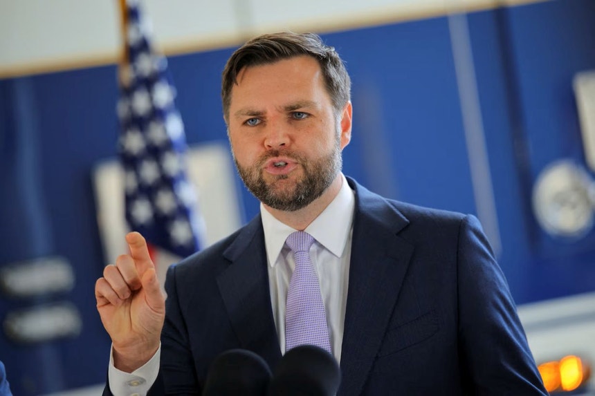 Imagem de JD Vance defende conflito e assegura que Trump vai evitar uma "guerra eterna"
