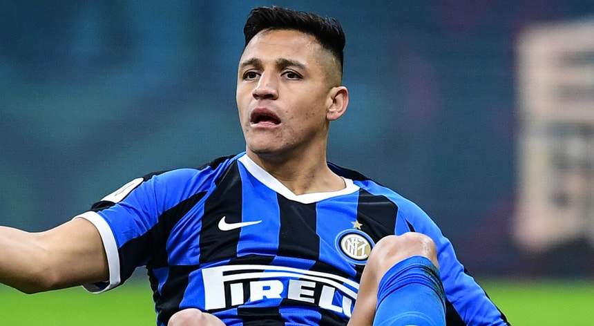 Alexis Sanchez troca o Man. United pelo Inter
