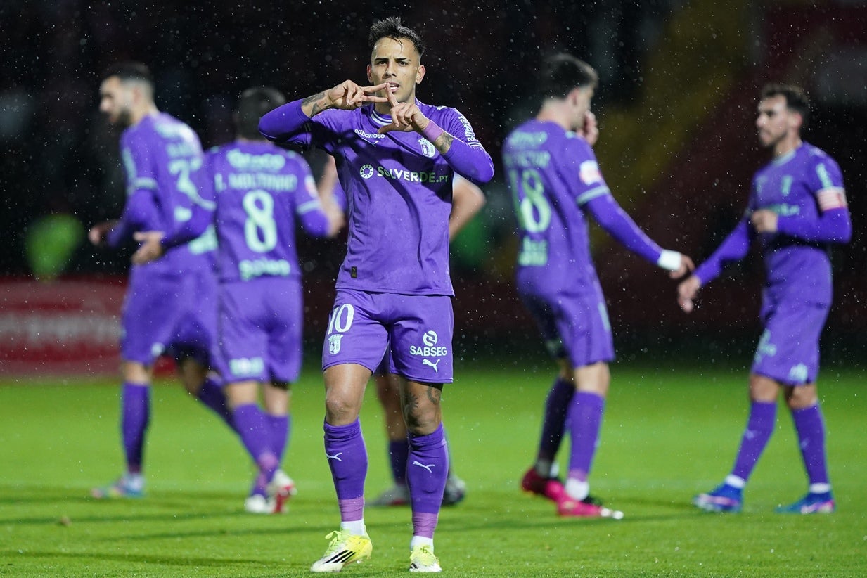 Sporting de Braga goleia nas Aves