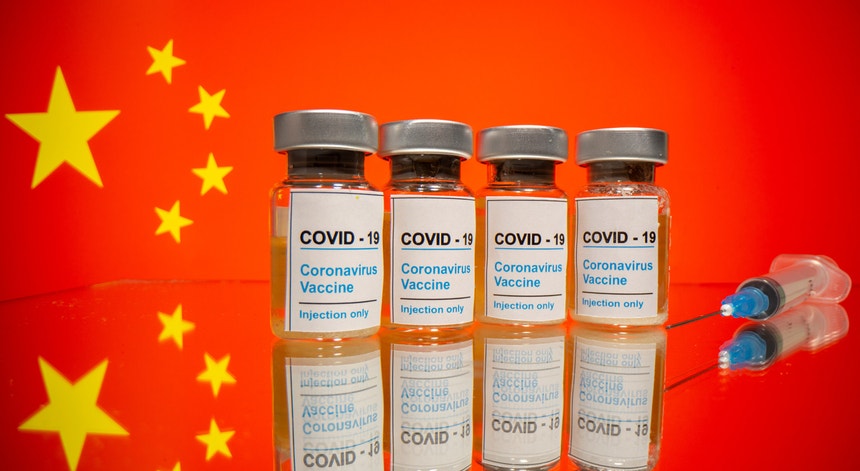 A vacina chinesa parece segura mas é necessário avançar ainda mais nos testes
