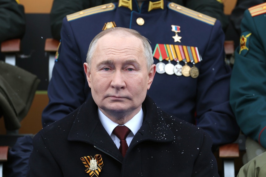 Russlands Atomwaffen seien „in ständiger Alarmbereitschaft“ und Putin wirft dem Westen vor, einen Weltkrieg zu riskieren