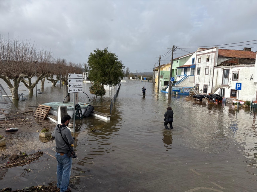 Ereira continua isolada mas Mondego está a descer