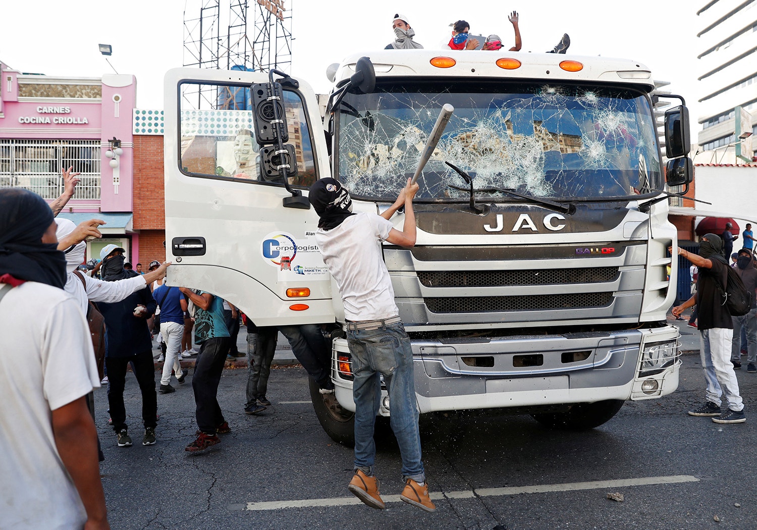  Carlos Garcia Rawlins - Reuters 