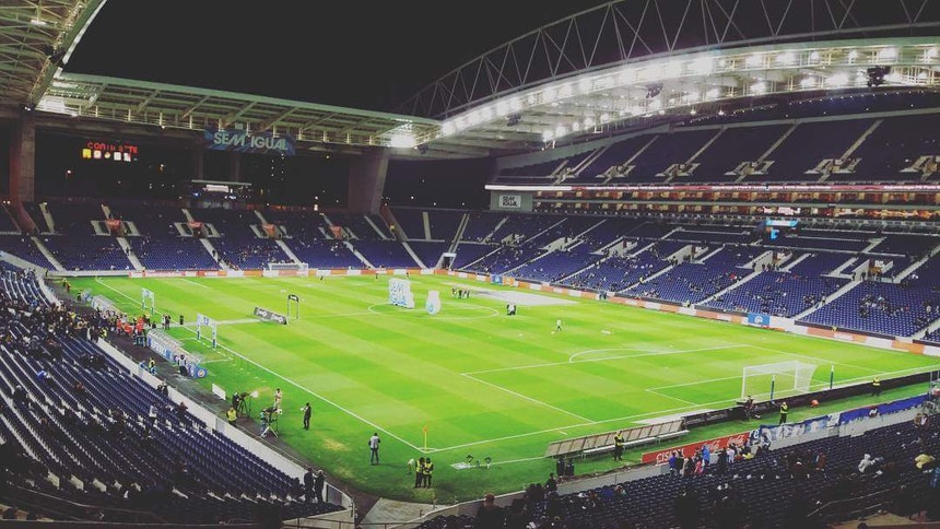 Final da Liga dos Campeões vai jogar-se no Estádio do Dragão