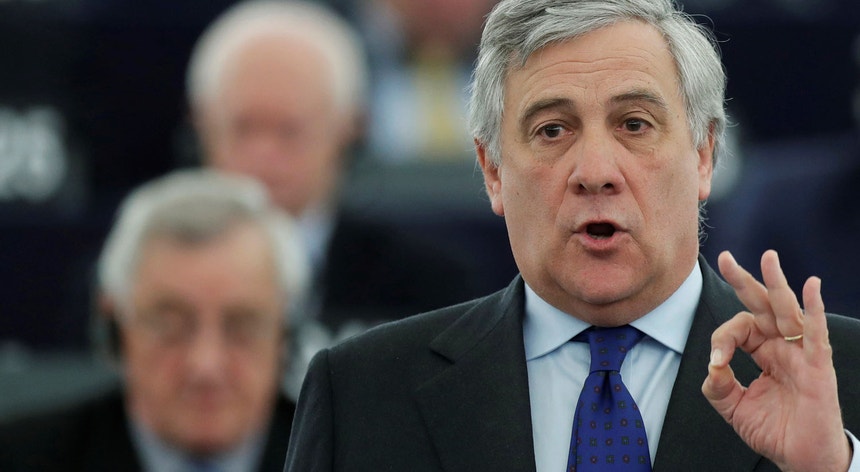 O italiano Antonio Tajani, candidato do PPE à presidência do Parlamento Europeu.
