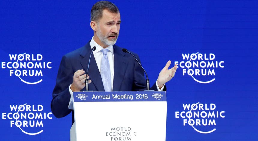 O Rei de Espanha não evitou em Davos a crise na Catalunha. Foto: Denis Balibouse - Reuters O Rei de Espanha não evitou em Davos a crise na Catalunha. Foto: Denis Balibouse - Reuters