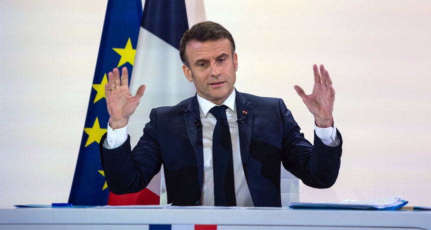 O presidente francês da República, Emmanuel Macron, durante uma conferência de imprensa no Palácio do Eliseu, em Paris, a 16 de janeiro. 
