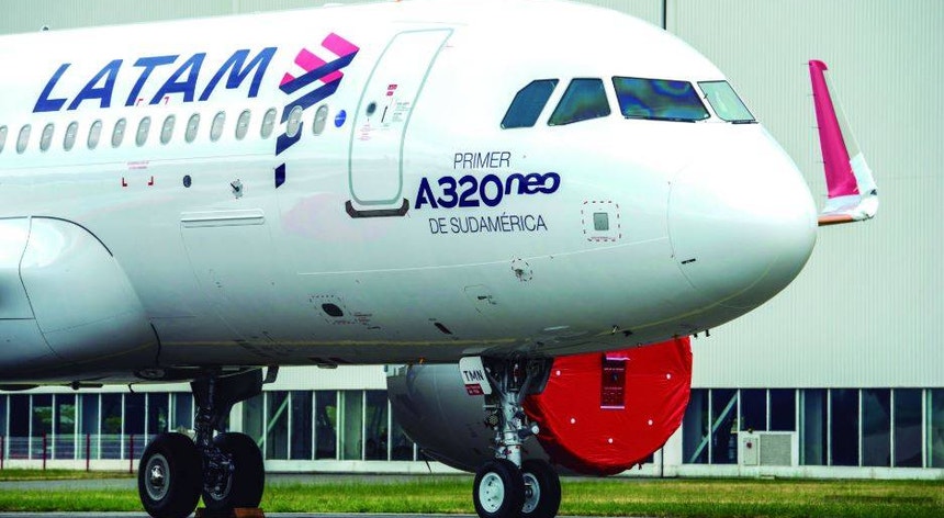 A companhia aérea despediu trabalhadores do Chile, Colômbia e Equador
