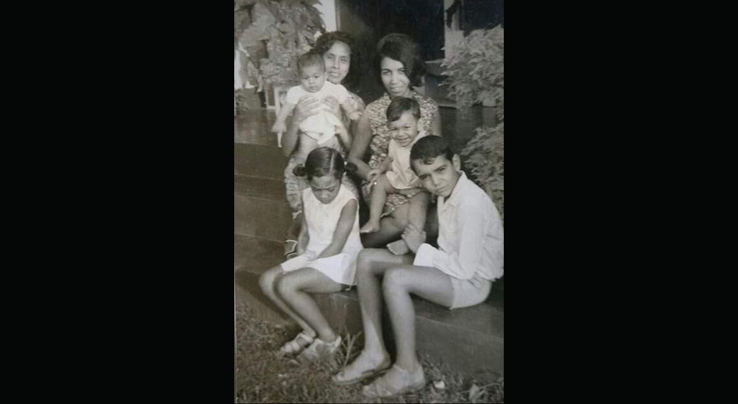  Fugiu de Timor com 23 anos por causa da invas&atilde;o indon&eacute;sia. Foi para Macau. 