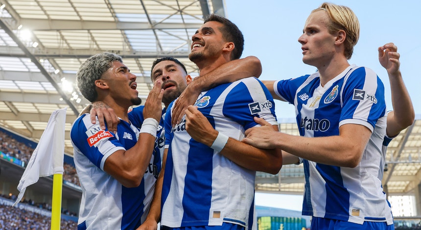 Imagem de FC Porto ganha com penáltis