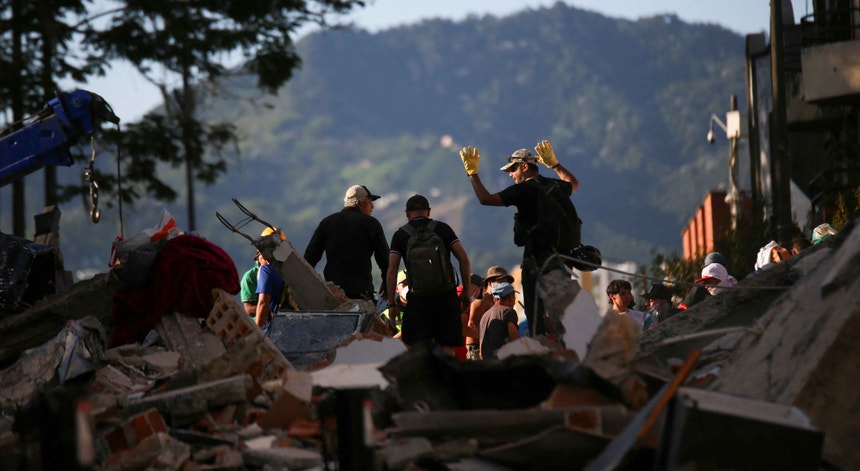 Número de mortos no sismo na Colômbia ultrapassa as duas centenas